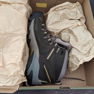 KEEN Men's 9.5 Targhee II Waterproof Hiking Boots